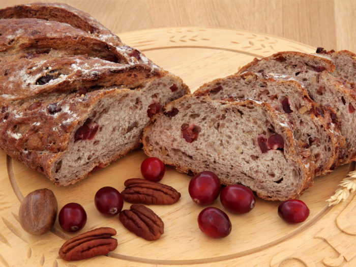 CRANBERRY AND PECAN BREAD