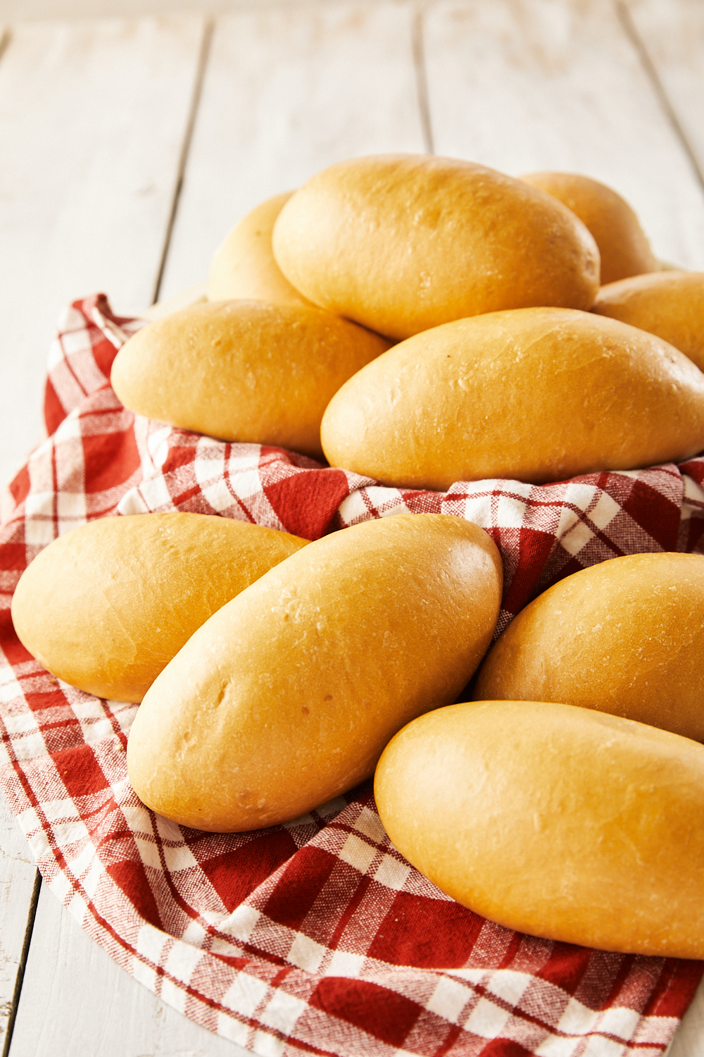 CRISPY CRUST BREADS & ROLLS