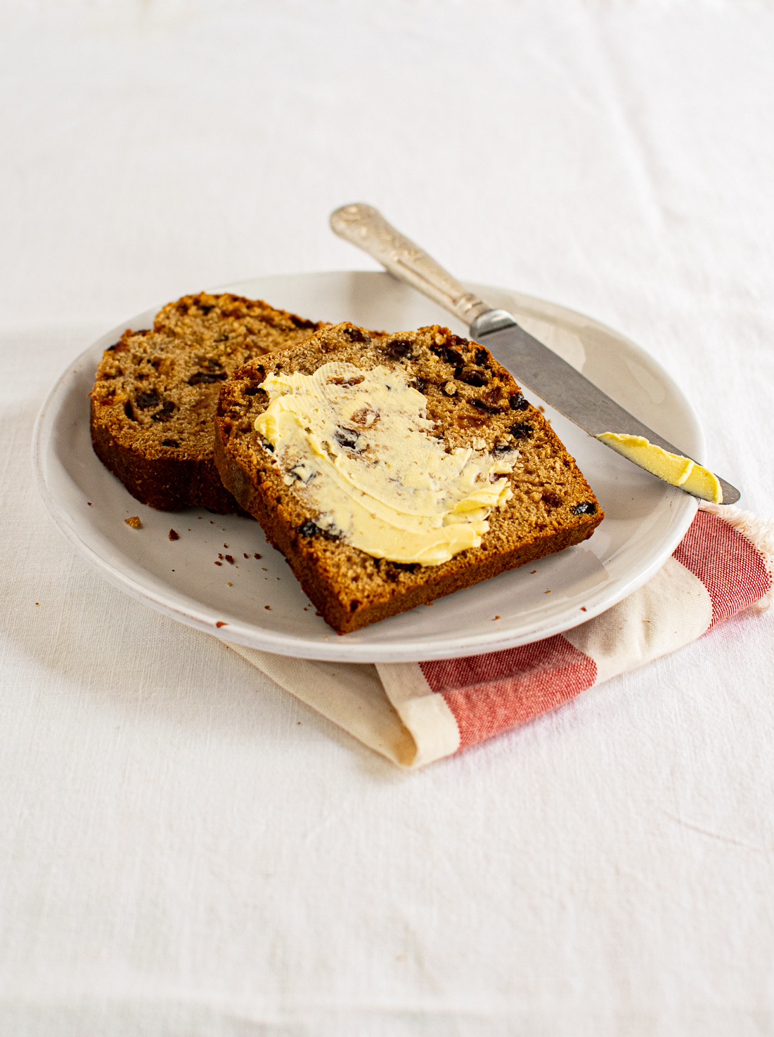 TEA TIME FRUIT LOAF