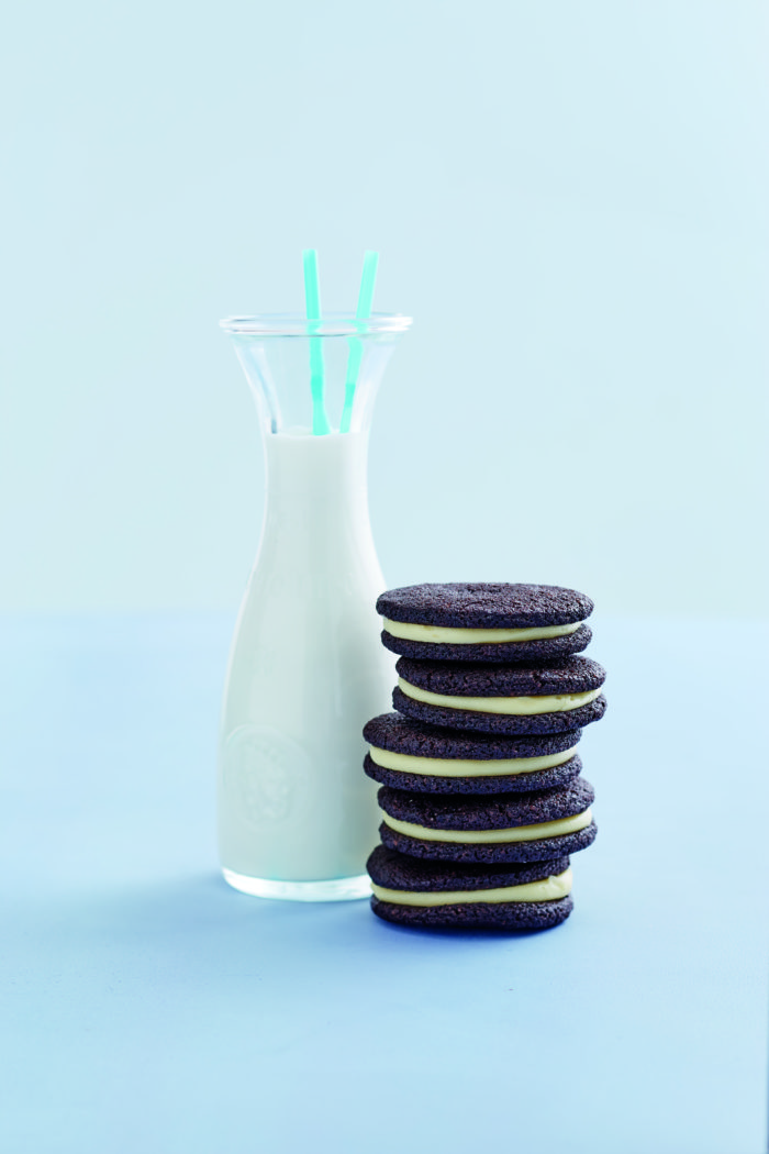 CHOCOLATE SANDWICH COOKIES